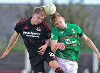 Backing Leaders to Overcome Confidence Crisis: Devine’s Perspective news-16082024-085607