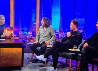 Snow Patrol Star Discusses Matching Tattoo with Ed Sheeran on Late Late Show news-21092024-074518