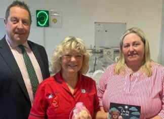 Hope and Comfort: Nurse’s Baby Book for Neonatal Unit Parents news-16112024-001821