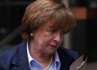 Detecting Pseudomonas Bacteria in Water Outlets at Belfast Maternity Hospital news-26112024-163711