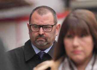 Elderly Care Home Resident Tasered by Police: Shocking Incident Caught on Camera elderly-care-home-resident-tasered-by-police-shocking-ncident-caught-on-camera