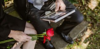 Lisburn Death Notices: Discover Heartfelt Tributes and Updates