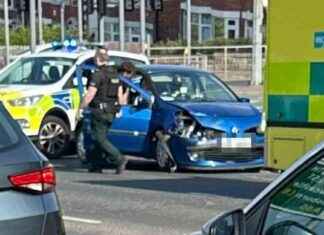 Two Injured in Belfast Dual Carriageway Crash two-njured-in-belfast-dual-carriageway-crash