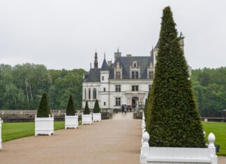 Castle Gardens Lisburn: Discover Hidden Gems and Stunning Views